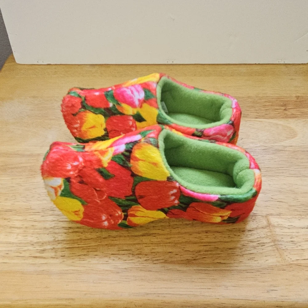Kids Wooden Shoe Brand Fleece‎ Slippers W/ Tulips